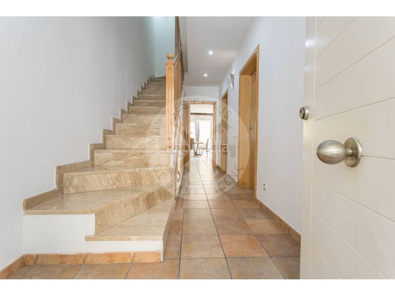 Foto 591d6edf-bec1-4013-b36a-a7568cd204dd. Casa amb calefacció aparcament a Torre - Sana Terrassa