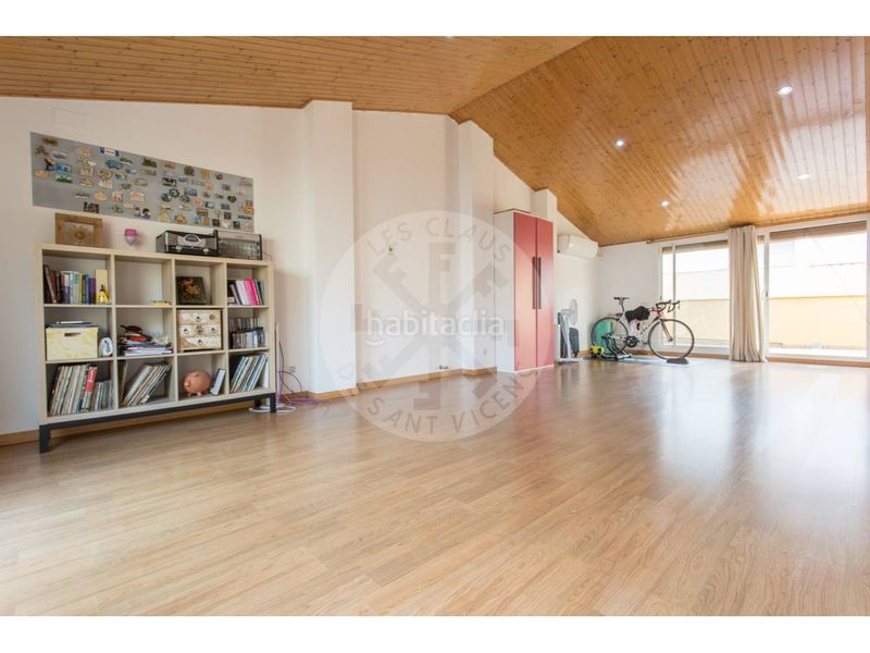Foto f4c0932e-efcb-4b38-aef6-6113204550d6. Casa amb calefacció aparcament a Torre - Sana Terrassa