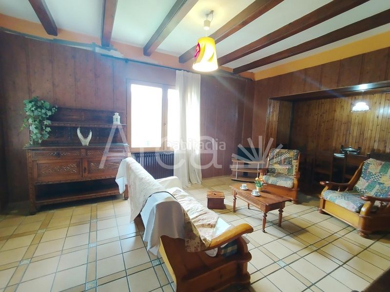 Foto 63501e16-45da-4581-9175-60e08c80d410. Xalet amb aparcament piscina a Planoles