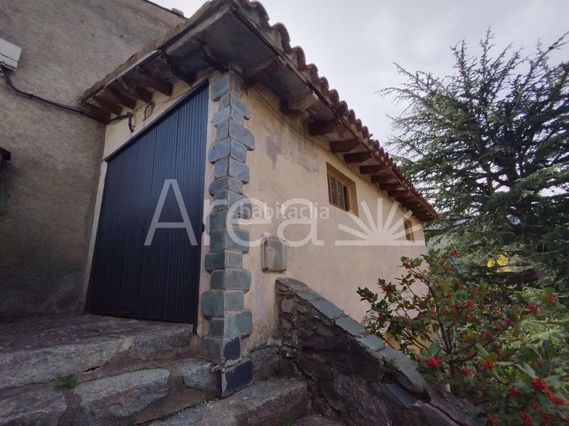 Foto bd8089ae-ca93-4335-bb5b-898fe57e9488. Xalet amb aparcament piscina a Planoles