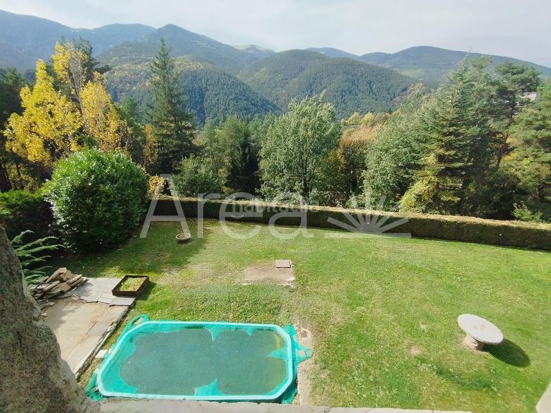 Foto ef08650d-bcc9-47ce-865f-103f38afc2a2. Xalet amb aparcament piscina a Planoles
