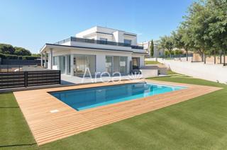 Chalet  Carrer can calella. Tres últimas torres de alto nivel en la mejor zona de sant vicen