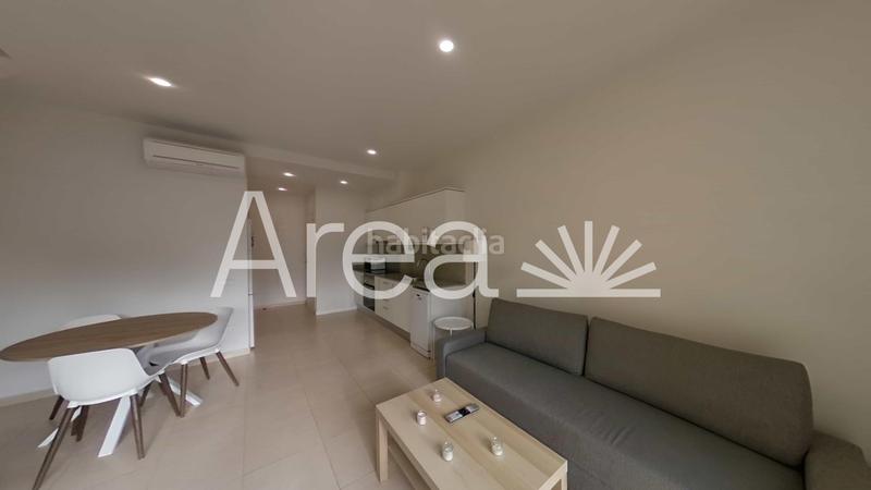Foto 1f08e646-6028-4df8-9bc2-0fe5e58b40e1. Rent penthouse with heating in Centre Mataró
