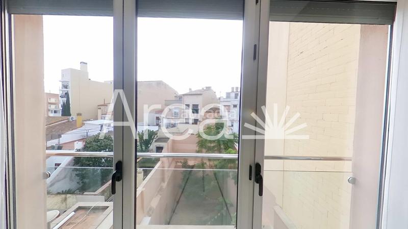 Foto 4071a6ea-d957-4604-acbe-c1338dc8236d. Rent penthouse with heating in Centre Mataró