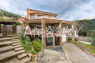 Chalet in Cabrils. Chalet en cabrils, can bergay