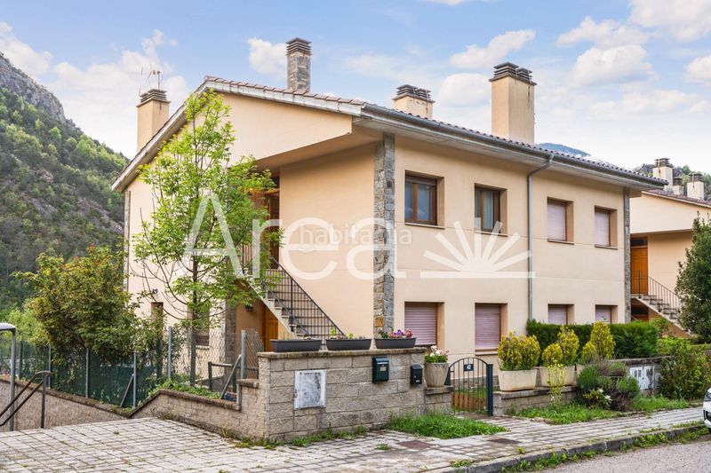 Foto 9f4e5f52-3df7-4167-8e85-e3b07cfaf27b. Àtic amb aparcament a Ribes de Freser