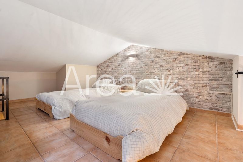 Foto d0184d07-9d86-43c5-97e4-c80799ae46ac. Àtic amb aparcament a Ribes de Freser