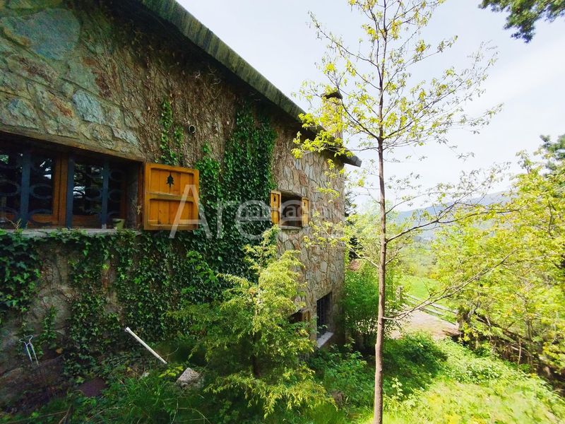 Foto 12855ce4-57d3-4684-baee-fd200f6d2b19. Xalet amb aparcament a Campelles