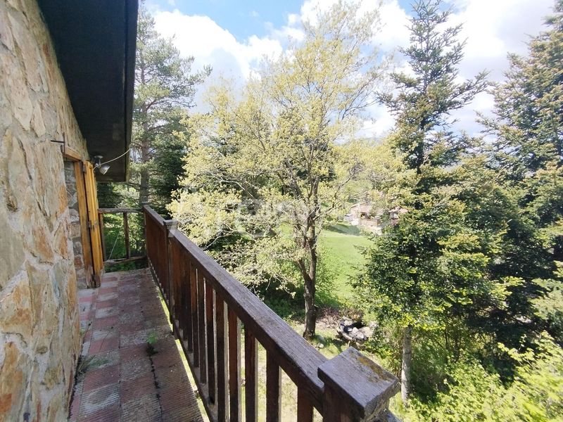 Foto 62b85aed-e916-446f-b8fb-7249ccb1f119. Xalet amb aparcament a Campelles