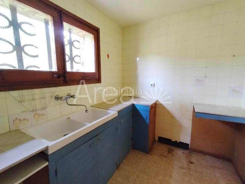 Foto 6bea6e2d-d9d3-4fc5-a317-b08737312719. Xalet amb aparcament a Campelles