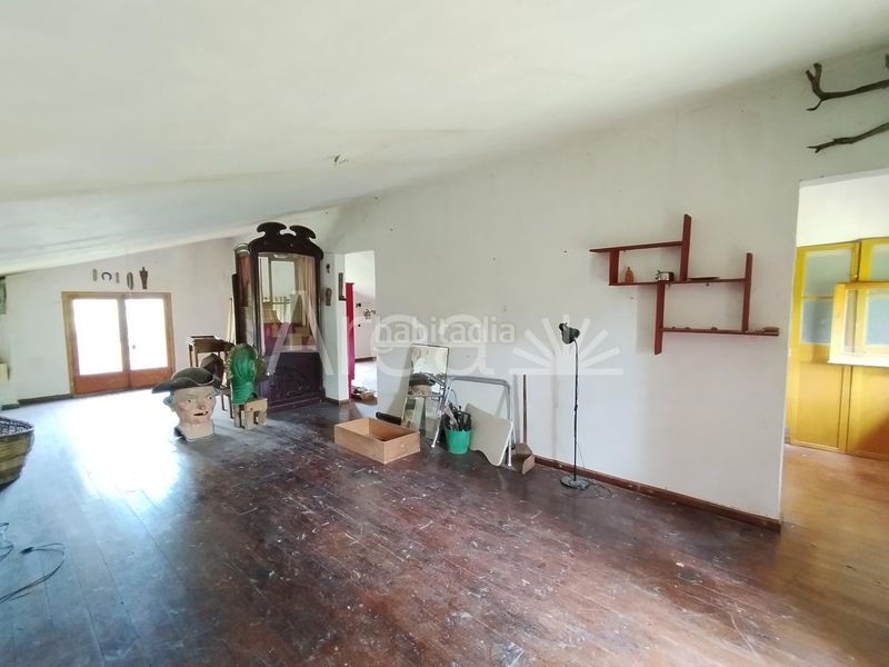 Foto c20b8e54-ebc4-4dd2-920a-96e4b4d6409d. Xalet amb aparcament a Campelles