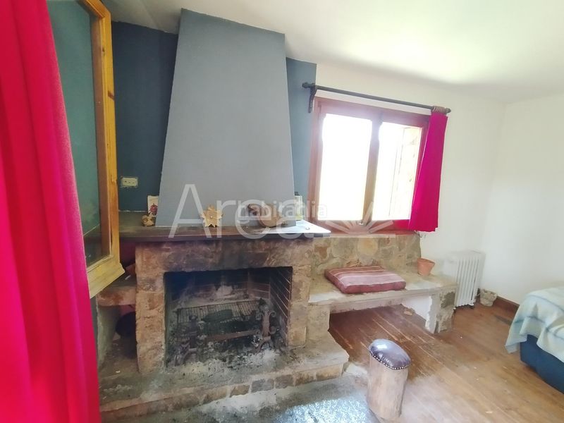 Foto ed9f4a1d-f888-4734-be2c-32125f41512d. Xalet amb aparcament a Campelles