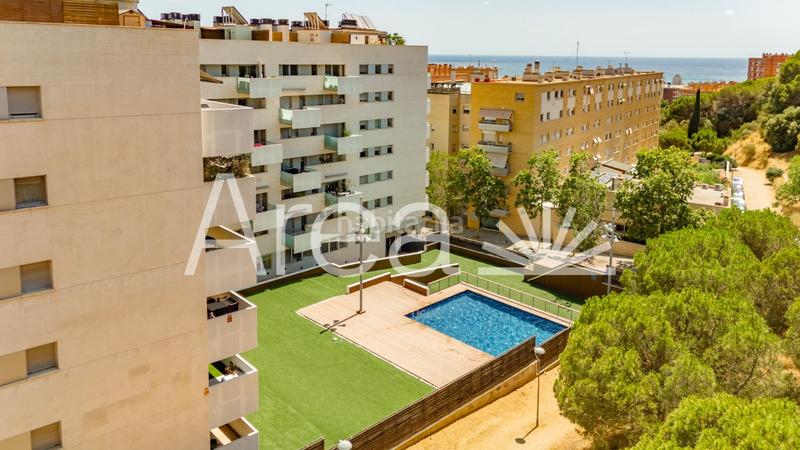 Foto 1324929c-994d-4f5a-a5bd-6ddcae926ad7. Appartamento con parcheggio piscina in Via Europa - Parc Central Mataró