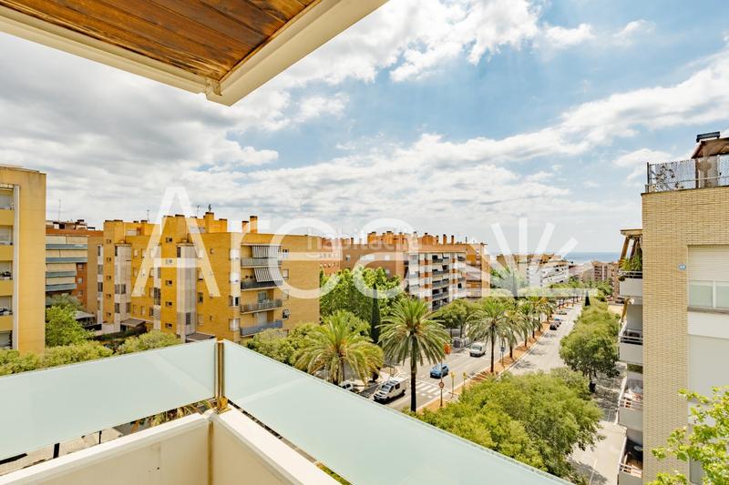 Foto 36db0599-0683-4f9b-9e24-b24b76c27c65. Appartamento con parcheggio piscina in Via Europa - Parc Central Mataró