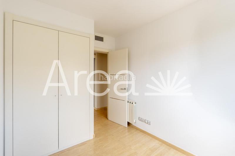 Foto 5c5c03ff-8130-4c1f-8b6f-a85e911b540b. Appartamento con parcheggio piscina in Via Europa - Parc Central Mataró