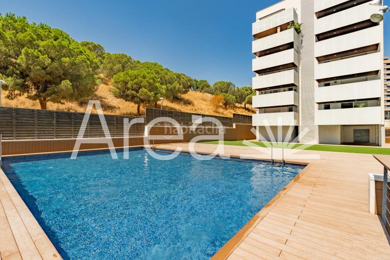 Foto 8b098b42-b85a-4721-9e65-9fadee9e4438. Appartamento con parcheggio piscina in Via Europa - Parc Central Mataró