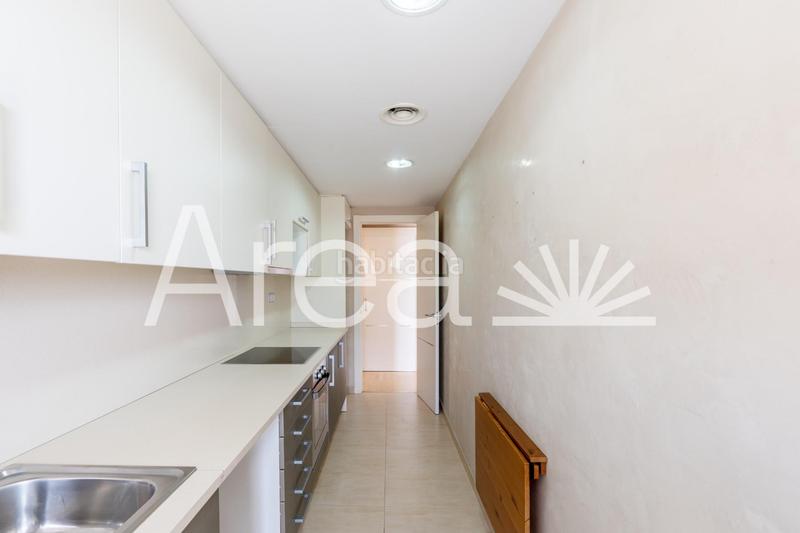 Foto a022403a-17f4-4f43-a8e1-d9c7a491d4e2. Appartamento con parcheggio piscina in Via Europa - Parc Central Mataró