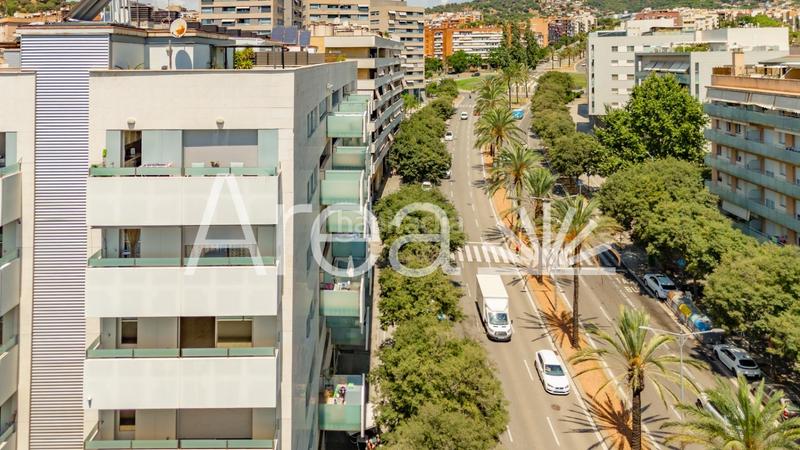 Foto bdfc7669-56e5-45d4-981c-13f9fa391743. Appartamento con parcheggio piscina in Via Europa - Parc Central Mataró