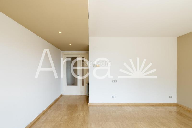 Foto d144d941-f781-4d09-8641-280b9ca53928. Appartamento con parcheggio piscina in Via Europa - Parc Central Mataró