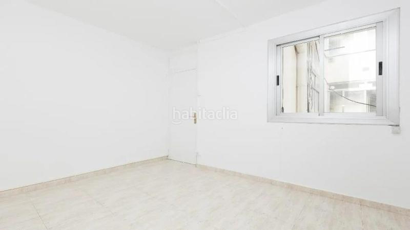 Foto 8d63692f-2253-43e8-8a03-a8e1973df6d0. Piso  en venta especial inversores activo alquilado hasta 122029 en Mataró