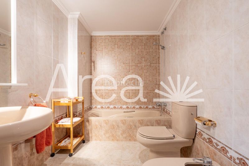 Foto 512d32d3-4500-4b85-91e3-df222fa512a3. Xalet amb aparcament piscina a Urbanitzacions Mataró
