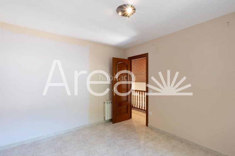 Foto aef75919-62f9-4a0e-8b77-7d582806cb9e. Xalet amb aparcament piscina a Urbanitzacions Mataró