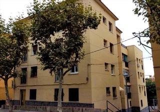 Etagenwohnung  Matas. Piso con terraza independiente en tiana