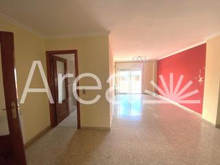Appartement à Vista Alegre. Amplio piso en calle montalt de mataró