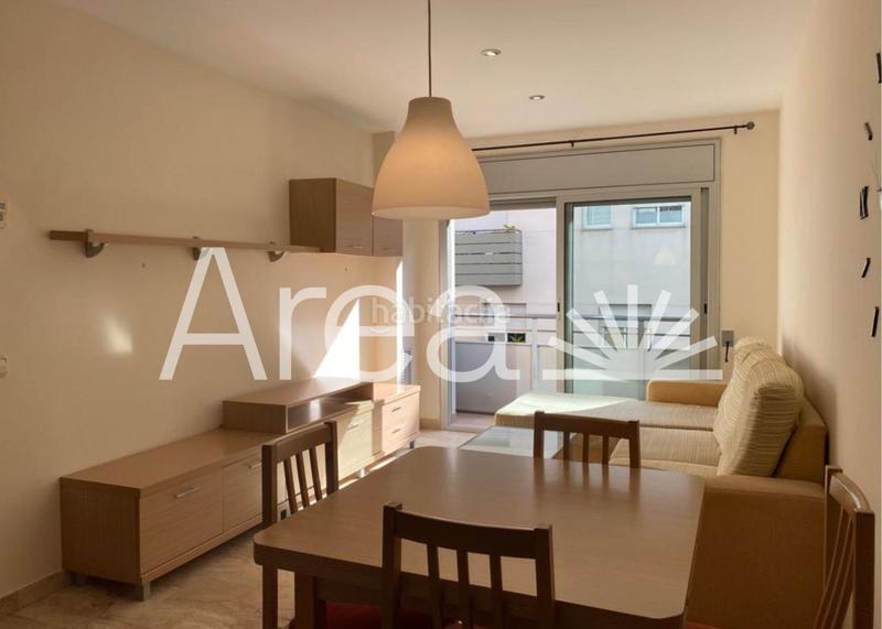 Foto 79cc392b-55e4-49aa-aec5-6600dc64f128. Lloguer pis amb calefacció aparcament a Eixample Mataró