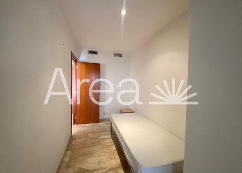 Foto d35064f0-37d1-4ffb-bcba-9f28a5831507. Rent flat with heating parking in Eixample Mataró