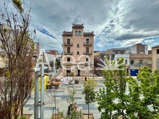 Ufficio  De maluquer i salvador. Oficina en pleno centro de granollers