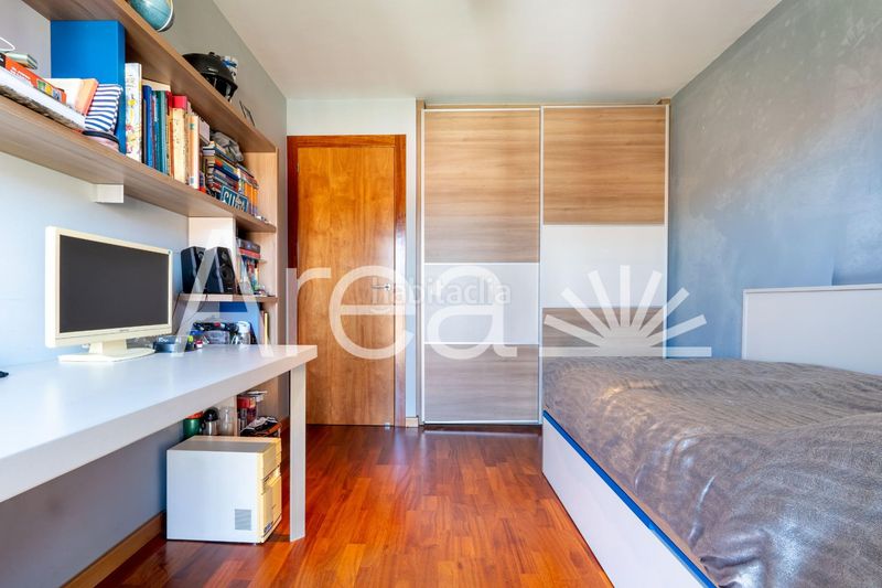 Foto adb8ad41-6a60-46a4-84cc-e20ec0cf38ed. Casa adossada amb calefacció aparcament a Camí de la Serra Mataró