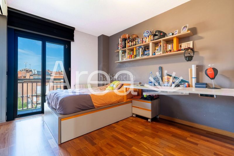 Foto d484e196-015e-4991-a9a4-a7068f590e08. Casa adossada amb calefacció aparcament a Camí de la Serra Mataró