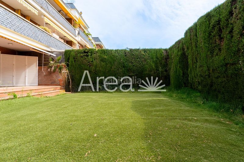 Foto 64b76f83-49d7-46cf-a7c1-82459333f303. Piso  con terraza jardín particular, 2 pk t piscinaszonas deportivas en Sant Andreu de Llavaneres