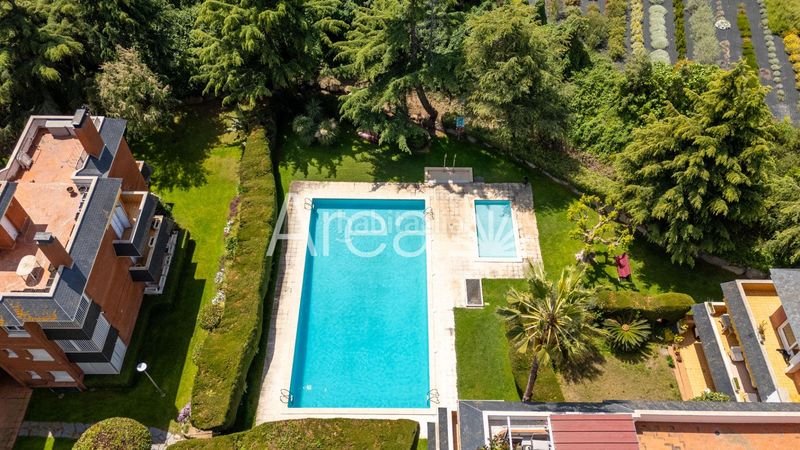 Foto 730fb548-a22c-45f6-a27d-a636c71d7c35. Piso  con terraza jardín particular, 2 pk t piscinaszonas deportivas en Sant Andreu de Llavaneres