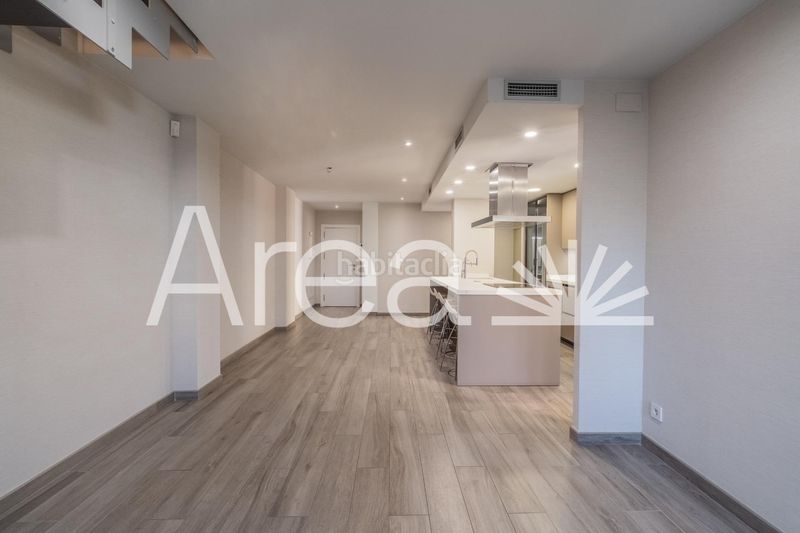 Foto a7555d50-a6b4-40da-8674-18e7ac93092b. Àtic amb calefacció aparcament a Centre Arenys de Mar