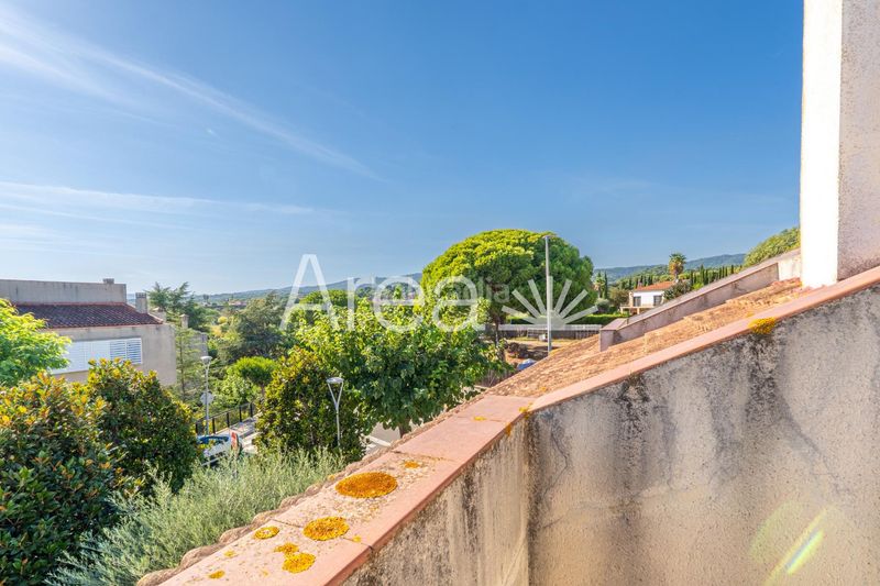 Foto 7aca7f19-5dd8-4b4b-8485-8d3a5cde9103. Casa amb aparcament piscina a El Balís Sant Andreu de Llavaneres