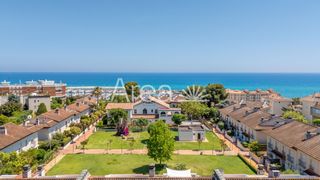 Casa  Carrer garbi. Bonita casa adosada en la mejor zona de llavaneres playa