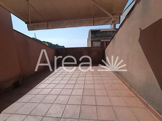 Location Duplex  Carrer munt de. Atico duplex muy moderno en centro pueblo. parking incluido