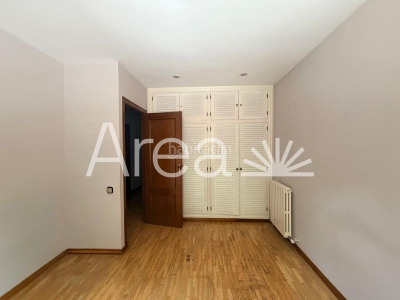 Foto bd441013-4093-45ed-90d7-4a0841fd7969. Semi detached house in calle mila i fontanals 24 in Premià de Mar