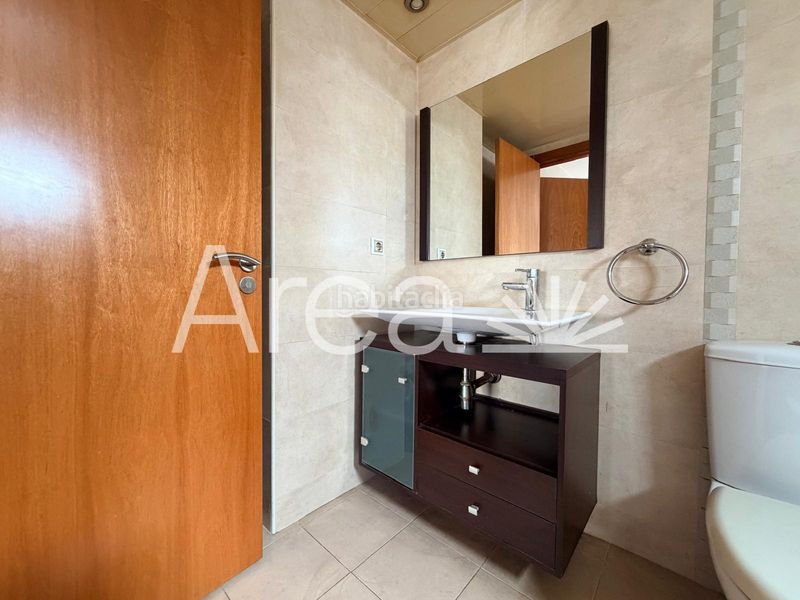 Foto 11f28e1a-af53-4f10-b157-e7c76aba3d59. Pis amb calefacció aparcament piscina a Via Europa - Parc Central Mataró