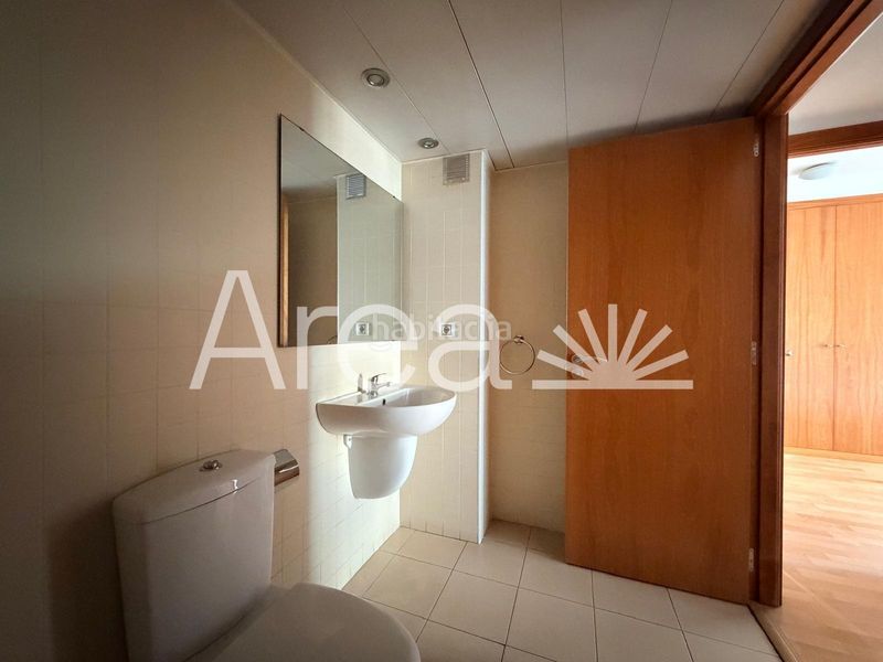 Foto 5958037c-d586-493a-a362-62d1bb7815aa. Pis amb calefacció aparcament piscina a Via Europa - Parc Central Mataró