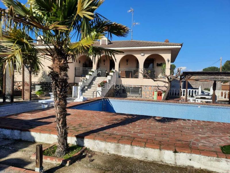 Foto 78bfda0f-dd19-499c-a975-264919d20164. Xalet amb calefacció aparcament piscina a Escalona