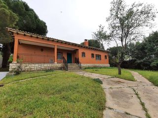 Chalet en Escalona. Espacio y naturaleza vivienda de 179 m en escalona