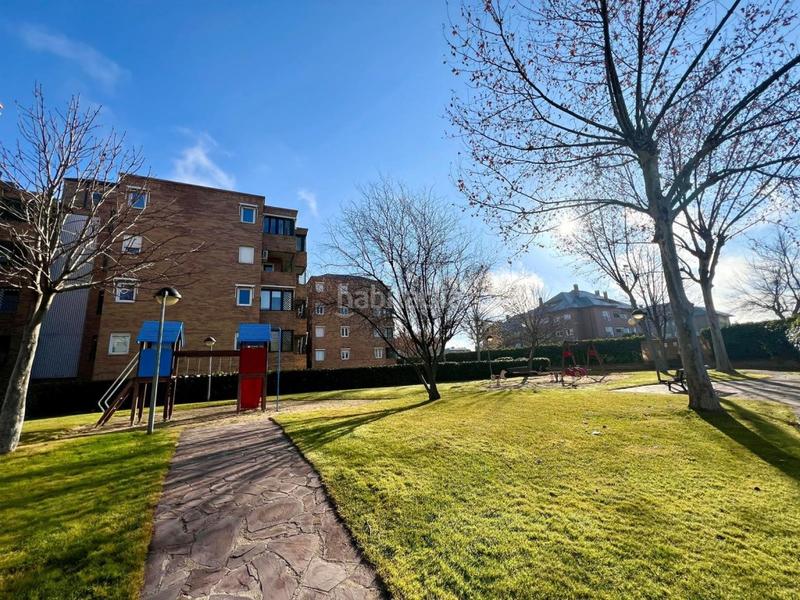 Foto b70a628d-9335-4b5e-b33b-d2b506b6a475. Appartamento con parcheggio in Golf-El Carralero Majadahonda