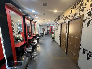 Traspàs Local Comercial  N/a. Traspaso de bonita peluquería en el centro de san lorenzo del es