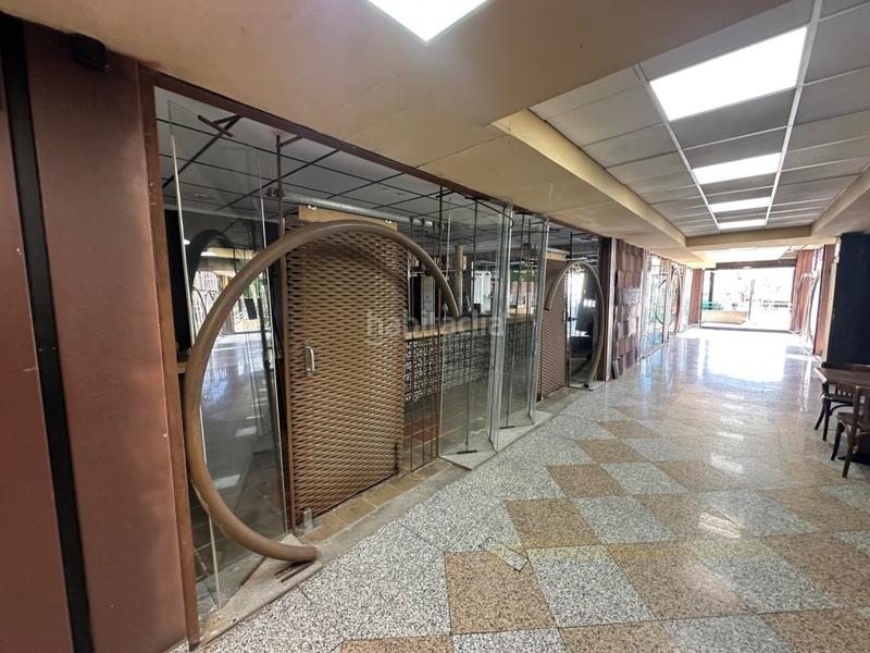 Foto 0bca3f82-31d0-4bfb-b34f-da7a2533a6d1. Alquiler local comercial en alquiler sin traspasolocal comercial en zoco de villalba en Collado Villalba