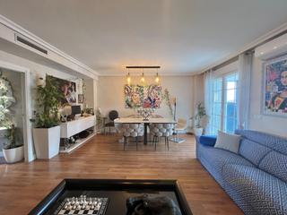 Casa aparellada a El Pastel. Luminoso y cuidado chalet pareado en boadilla del monte, zona re