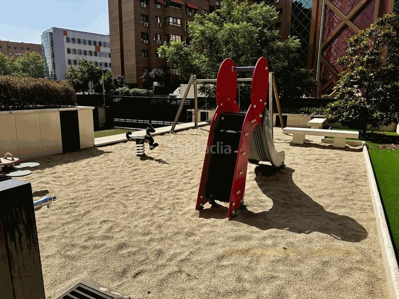 Foto 6b5a41ad-b550-4f32-ac67-6ba874fbb04a. Dúplex  en pinar de chamartín en Costillares Madrid