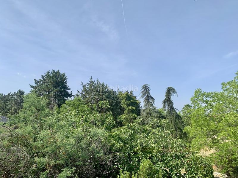 Foto 1306e68f-6e0c-4dec-ad9d-d0babe63efb0. Chalet with parking in Colmenarejo